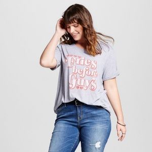 “Fries before guys” tee🌙